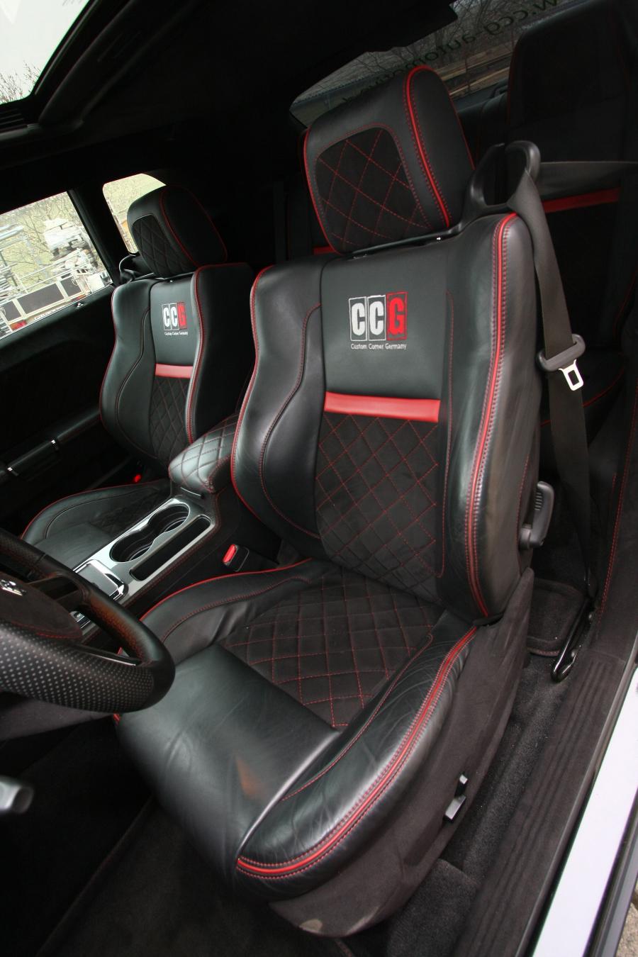  Dodge Challenger SRT8 Wrapped Challenger by CCG Automotive 2012 года  (фото 4 из 12)